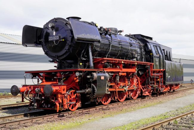 23_023_rijtuigenloods