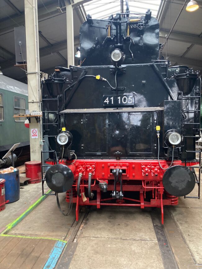 41_105_tender_compleet